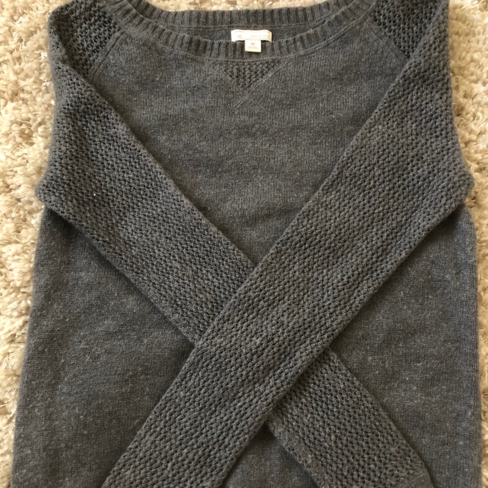 Gap sweater with arm detail